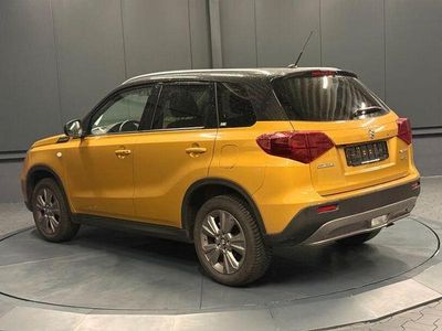 Second-hand Suzuki Vitara 129 CP (94 kW) 2021 Auriu SUV
