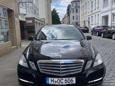 Mercedes E200