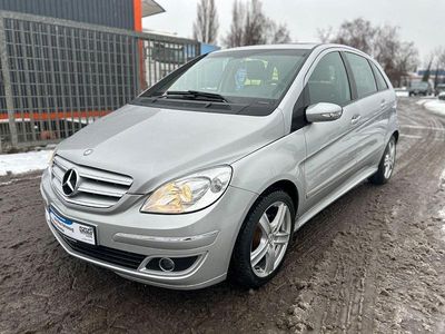 Gebraucht Mercedes B150 Elegance 95 PS (69 kW) 2007 Silber Van / Kleinbus