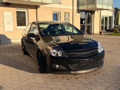 Gebraucht Opel Astra GTC 125 PS (91 kW) 2009 Schwarz Limousine