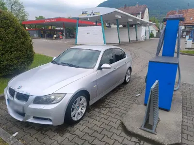 Gebraucht BMW 325 218 PS (160 kW) 2005 Silber Limousine