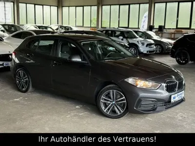 Gebraucht BMW 118 Advantage 140 PS (102 kW) 2020 Grau Kleinwagen