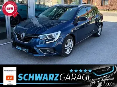 Używany Renault Mégane Intens 85 KM (62 kW) 2020 Niebieski Sedan/Limuzyna