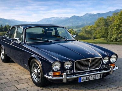 Blau Gebraucht 1973 Jaguar XJ12 Limousine | 22.990 €