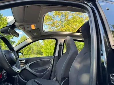 Gebraucht Smart ForFour Passion 71 PS (52 kW) 2016 Schwarz Kleinwagen