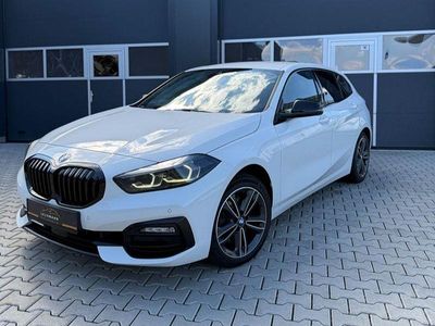 Usata BMW 118 Sport Line 150 CV (110 kW) 2021 Bianco Utilitaria