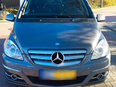 Occasion Mercedes B180 116 PK (85 kW) 2010 Grijs MPV