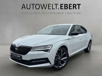 Gebraucht Skoda Superb SportLine 200 PS (147 kW) 2021 Moonweiss Limousine