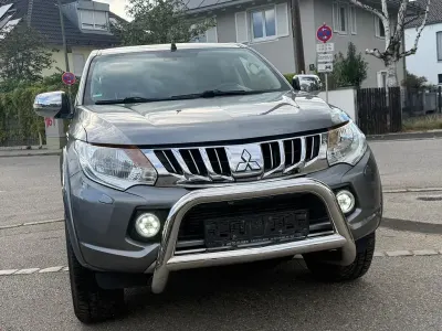 Gebraucht Mitsubishi L200 181 PS (133 kW) 2015 Silber Pickup