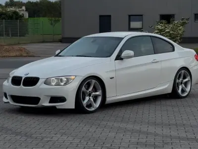 Gebraucht BMW 330 M Sport 245 PS (180 kW) 2012 Weiß Coupé