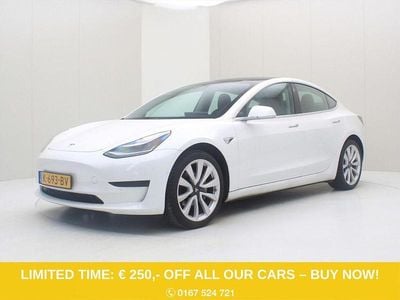 Weiß Gebraucht 2020 Tesla Model 3 Standard Range Limousine | 19.400 € (Fairer Preis)