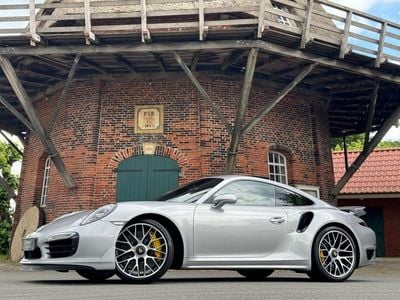 Porsche 911 Turbo S