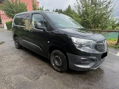Gebraucht Opel Combo 102 PS (75 kW) 2020 Schwarz Van / Kleinbus