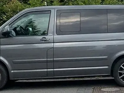 Gebraucht VW Multivan 179 PS (131 kW) 2013 Grau Van / Kleinbus