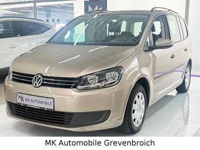 Beige Gebraucht 2013 VW Touran Trendline Van / Kleinbus | 6.998 € (Fairer Preis)