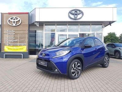 Juniper blue metallic Neu 2025 Toyota Aygo X SUV | 19.390 € (Etwas zu teuer)