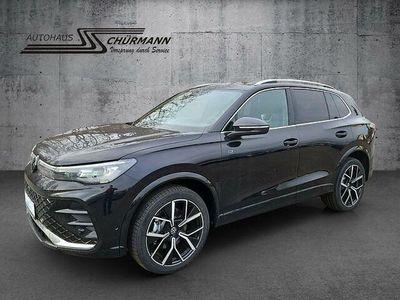 Schwarz Gebraucht 2024 VW Tiguan R-line SUV | 55.780 €