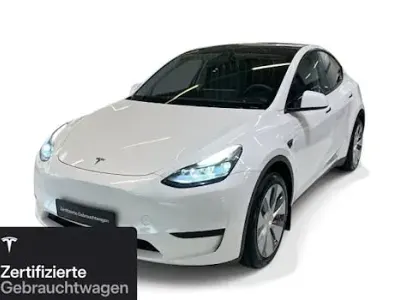Begagnad Tesla Model Y RWD 188 kW (256 HK) 2023 Vit SUV