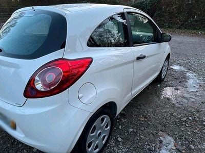 Gebraucht Ford Ka 69 PS (50 kW) 2015 Weiß Limousine