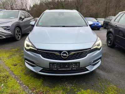 Gebraucht Opel Astra Business Elegance 122 PS (89 kW) 2020 Flip chip/magnetic silver Kombi