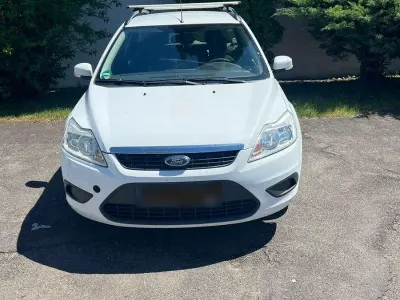 Gebraucht Ford Focus Style 109 PS (80 kW) 2009 Weiß Kombi