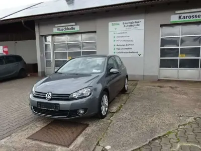 Gebraucht VW Golf VI Highline 122 PS (89 kW) 2009 Grau Kleinwagen