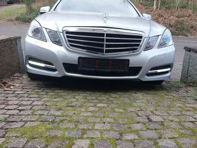 Gebraucht Mercedes E300 Elegance 231 PS (169 kW) 2011 Limousine