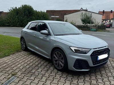 Grau Gebraucht 2023 Audi A1 Sportback S-Line Kleinwagen | 23.300 € (Fairer Preis)