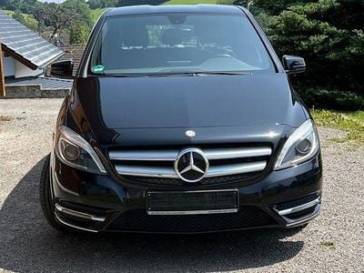 Mercedes B200
