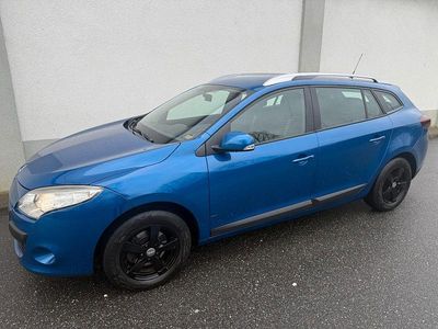 Second-hand Renault Mégane GrandTour Expression 90 CP (66 kW) 2012 Albastru Break