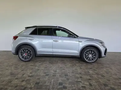 Gebraucht VW T-Roc R-line 110 PS (80 kW) 2023 Silber SUV