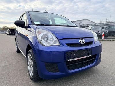 Gebraucht Daihatsu Cuore 69 PS (50 kW) 2010 Blau Kleinwagen