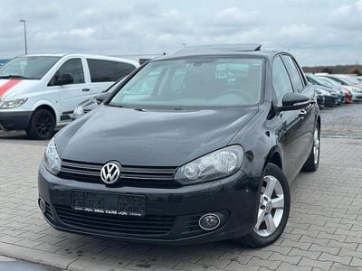 Gebraucht VW Golf VI Team 105 PS (77 kW) 2010 Schwarz Kleinwagen