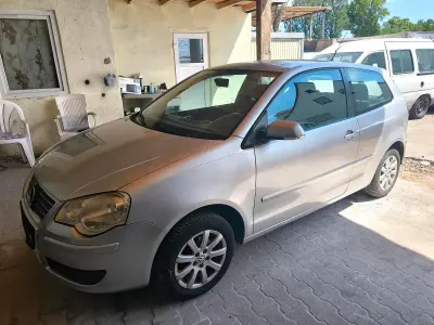 Gebraucht VW Polo 60 PS (44 kW) 2009 Silber Kleinwagen