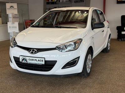 Weiß Gebraucht 2014 Hyundai i20 Edition Limousine | 5.199 € (Fairer Preis)