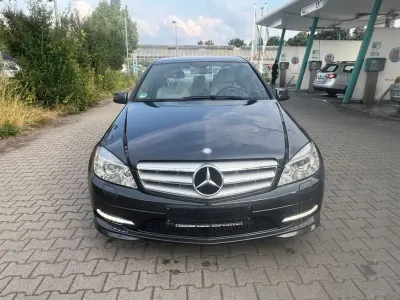 Gebraucht Mercedes C250 204 PS (150 kW) 2010 Grau Limousine