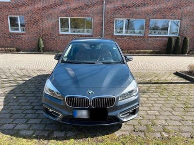 Gebraucht BMW 218 Luxury Line 150 PS (110 kW) 2015 Grau Kombi