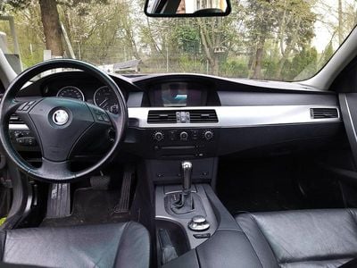 BMW 525
