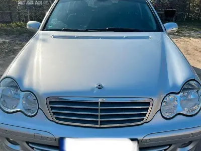 Gebraucht Mercedes C180 Classic 143 PS (105 kW) 2006 Silber Kombi