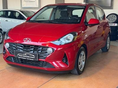 Gebraucht Hyundai i10 Select 67 PS (49 kW) 2023 Rot Kleinwagen