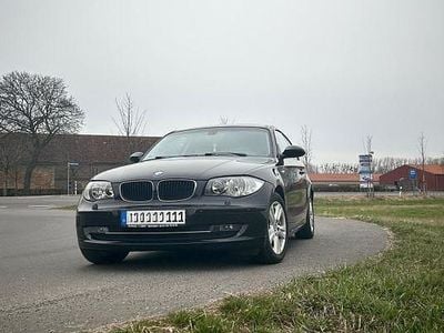 Gebraucht BMW 118 Performance 143 PS (105 kW) 2007 Schwarz Kleinwagen