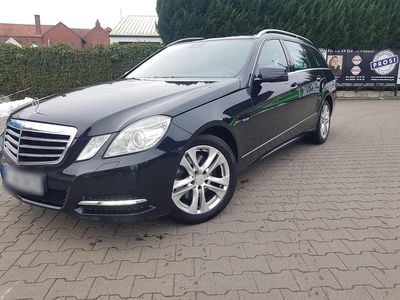 Gebraucht Mercedes E350 231 PS (169 kW) 2011 Schwarz Kombi