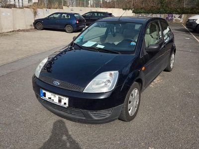 Usata Ford Fiesta 80 CV (58 kW) 2004 Blu Utilitaria