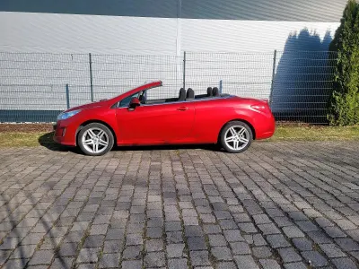 Gebraucht Peugeot 308 CC 140 PS (102 kW) 2010 Rot Cabrio