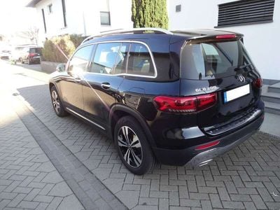 Mercedes GLB200
