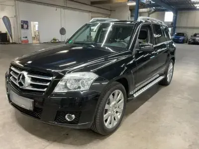 Gebraucht Mercedes GLK250 204 PS (150 kW) 2010 Schwarz SUV