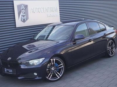 Gebraucht BMW 318 Performance 136 PS (100 kW) 2015 Blau (imperialblau brillianteffekt metallic) Limousine