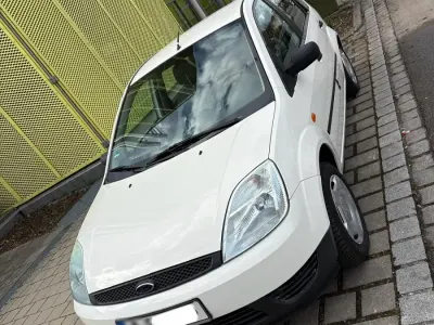 Brugt Ford Fiesta 80 HK (58 kW) 2003 Hvid Hatchback