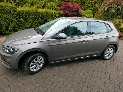 Gebraucht VW Polo 95 PS (69 kW) 2020 Grau Kleinwagen