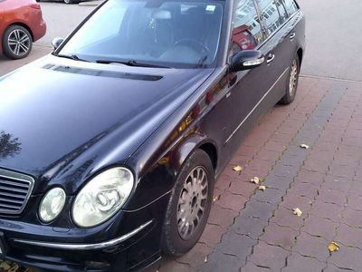 Mercedes E320
